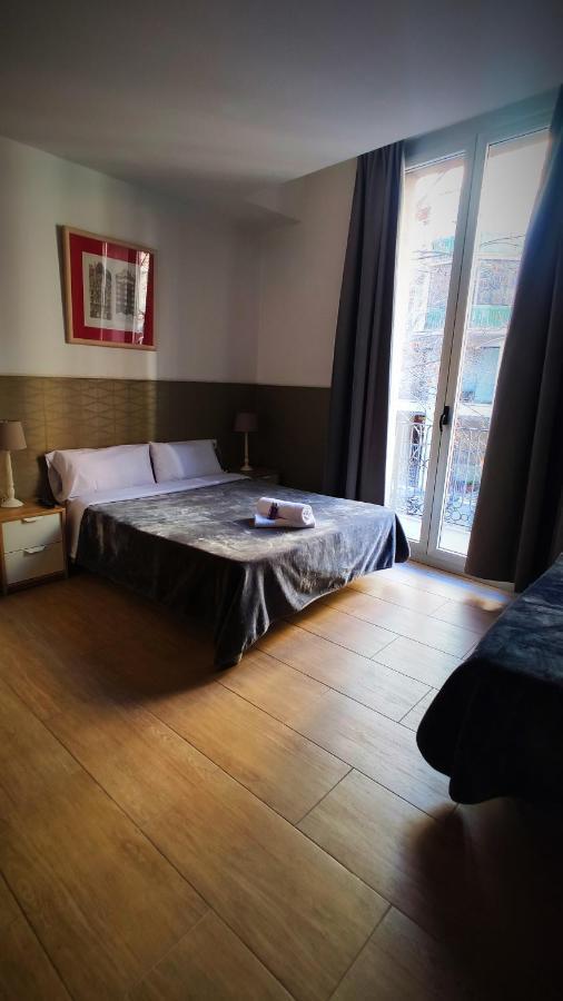 Hostal Agua Alegre Barcelona Exteriér fotografie