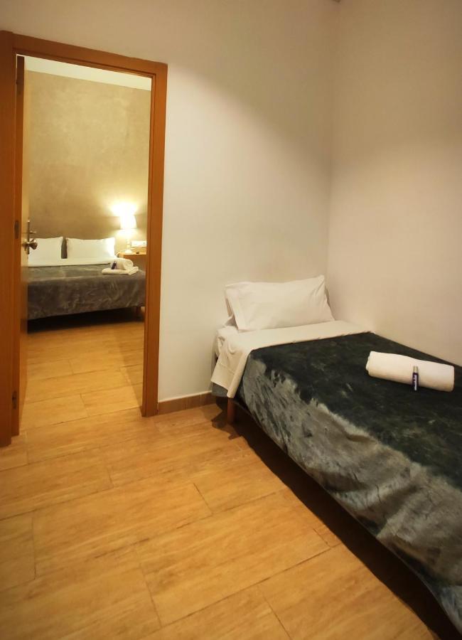 Hostal Agua Alegre Barcelona Exteriér fotografie