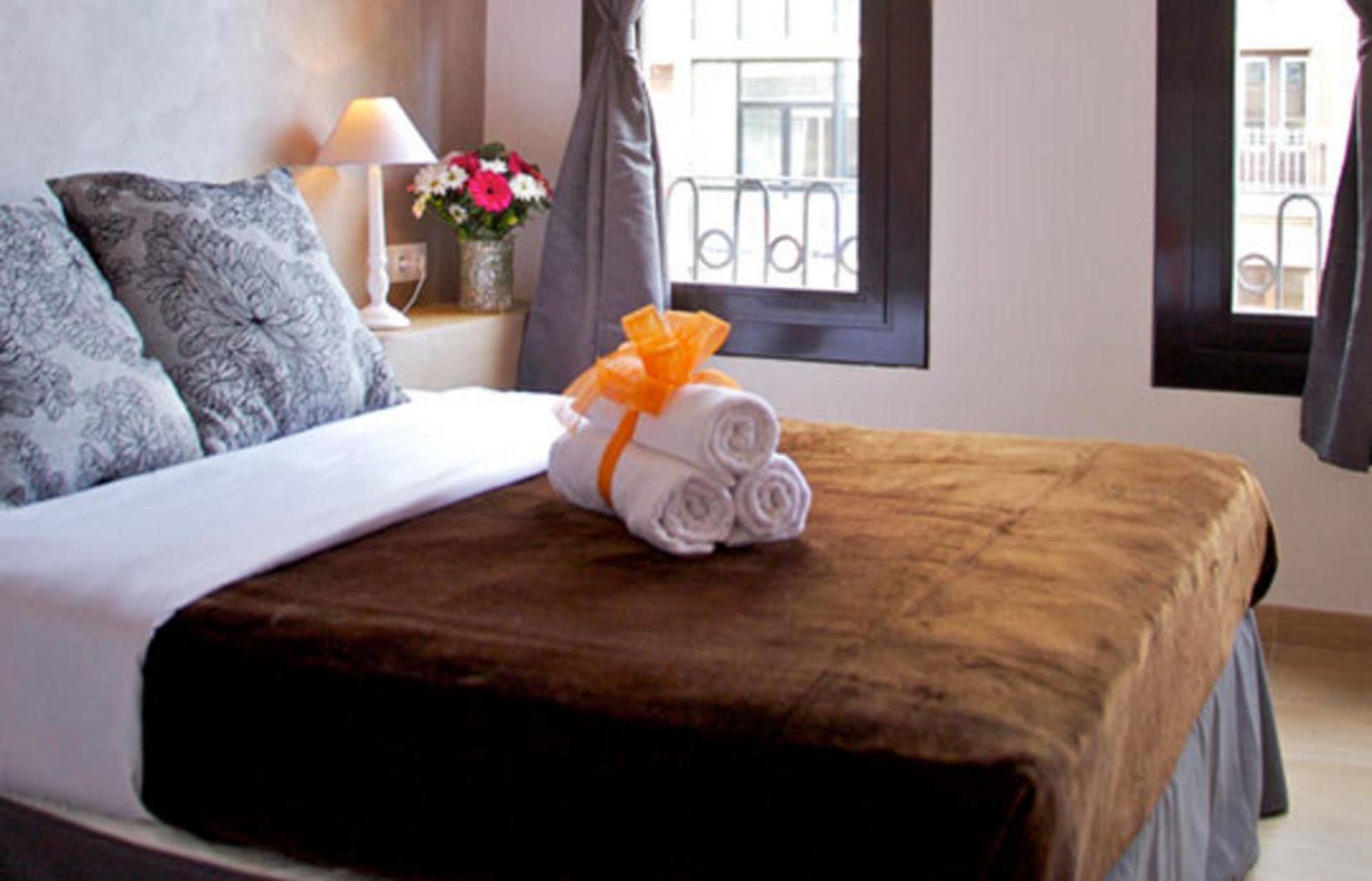 Hostal Agua Alegre Barcelona Exteriér fotografie