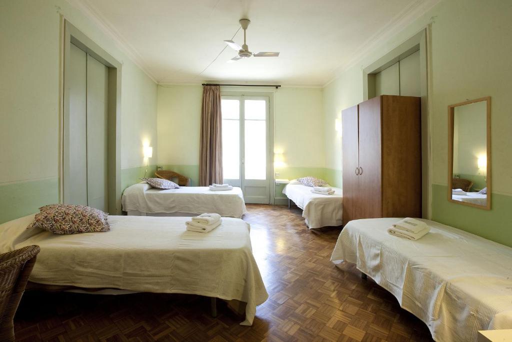 Hostal Agua Alegre Barcelona Pokoj fotografie